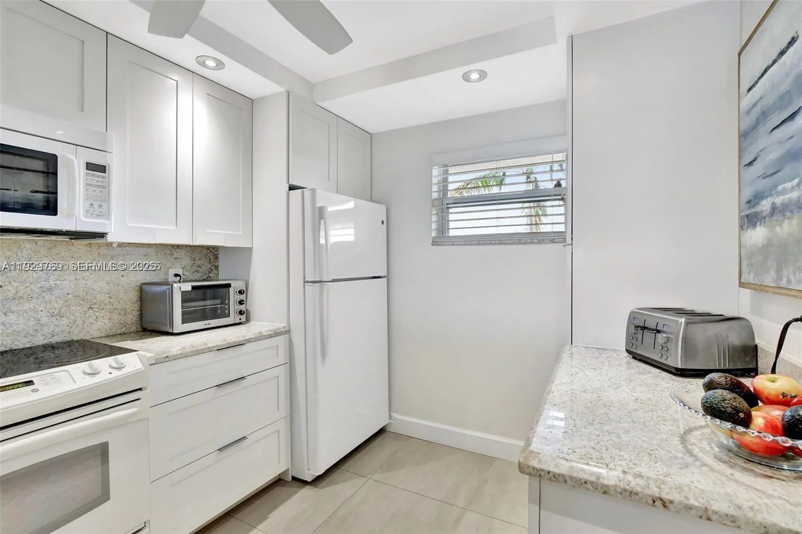 3930 Inverrary Blvd # 405-D, Lauderhill, FL 33319 photo 5
