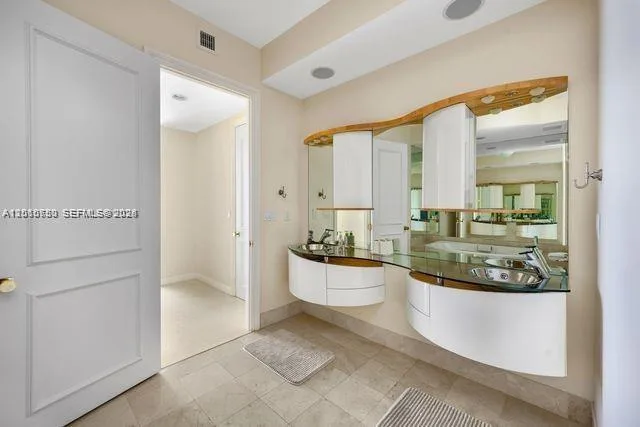 18101 Collins Ave # 4702, Sunny Isles Beach, FL 33160 photo 13
