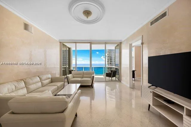 18101 Collins Ave # 4702, Sunny Isles Beach, FL 33160 photo 4