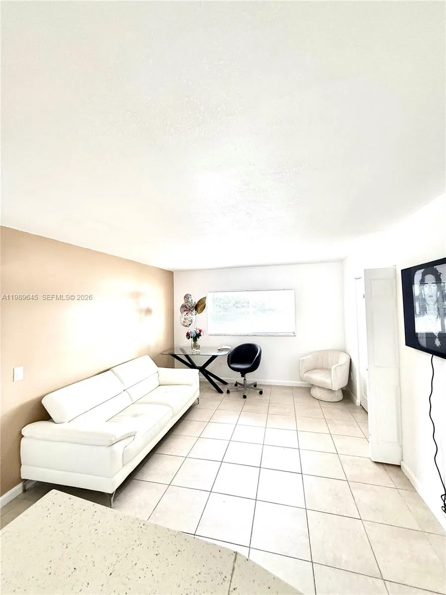 3690 N 56th Ave # 902, Hollywood, FL 33021 photo 10