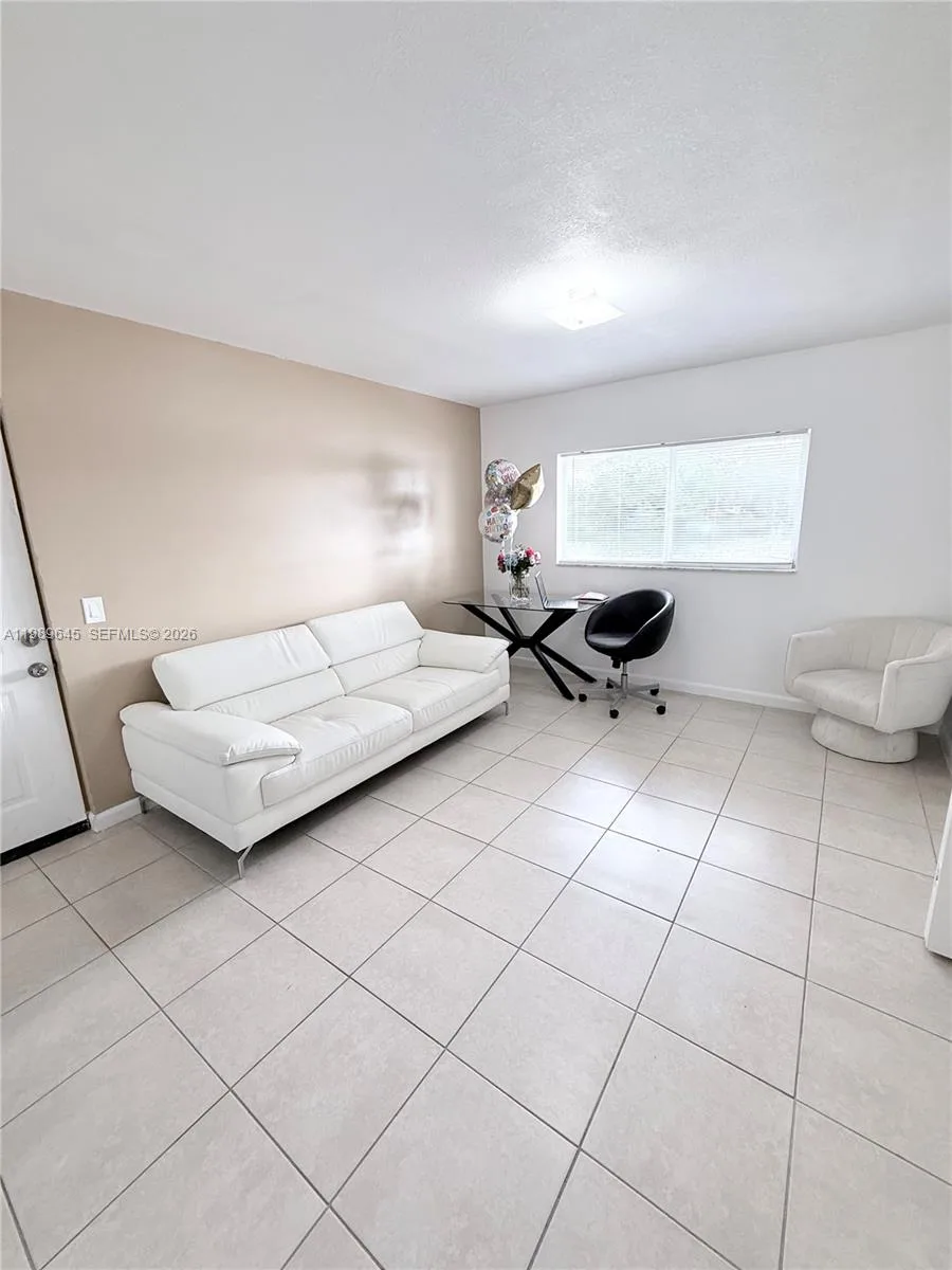 3690 N 56th Ave # 902, Hollywood, FL 33021 photo 7