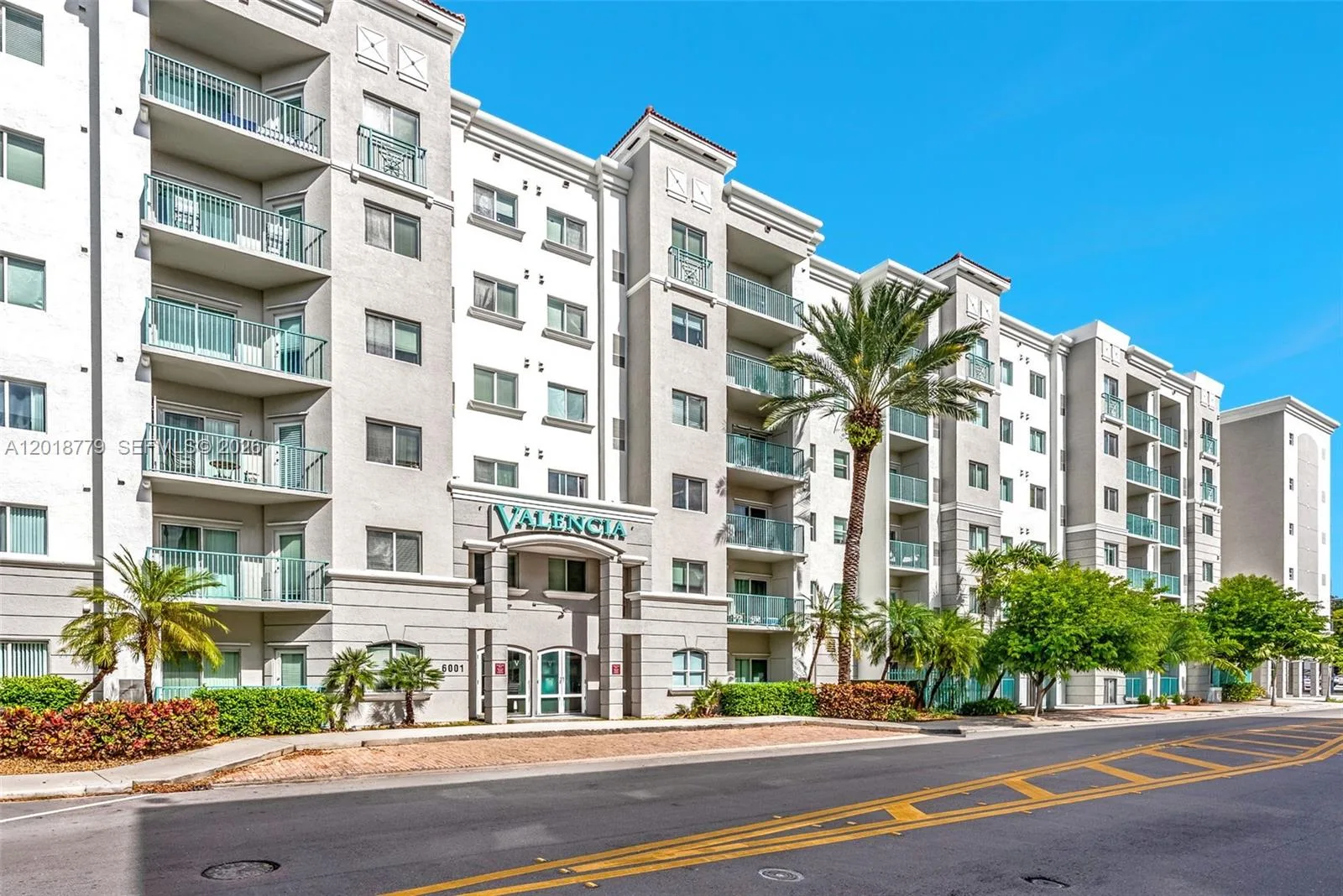 6001 SW 70th St # 241, South Miami, FL 33143