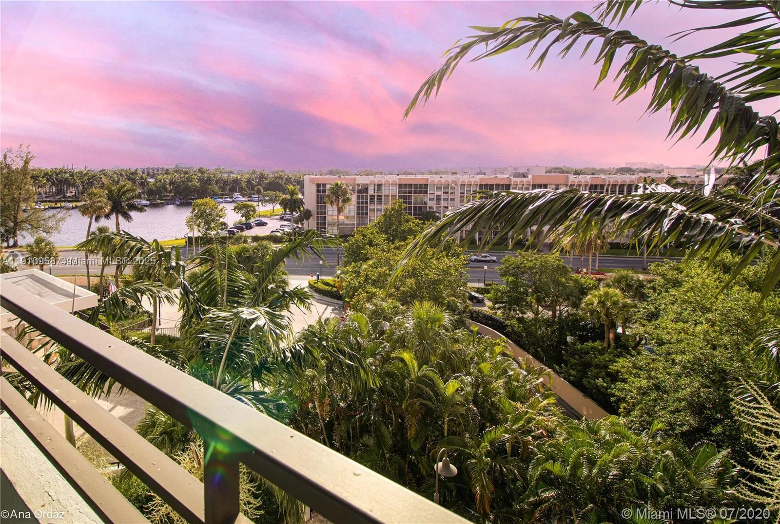 500 Three Islands Blvd # 308, Hallandale Beach, FL 33009