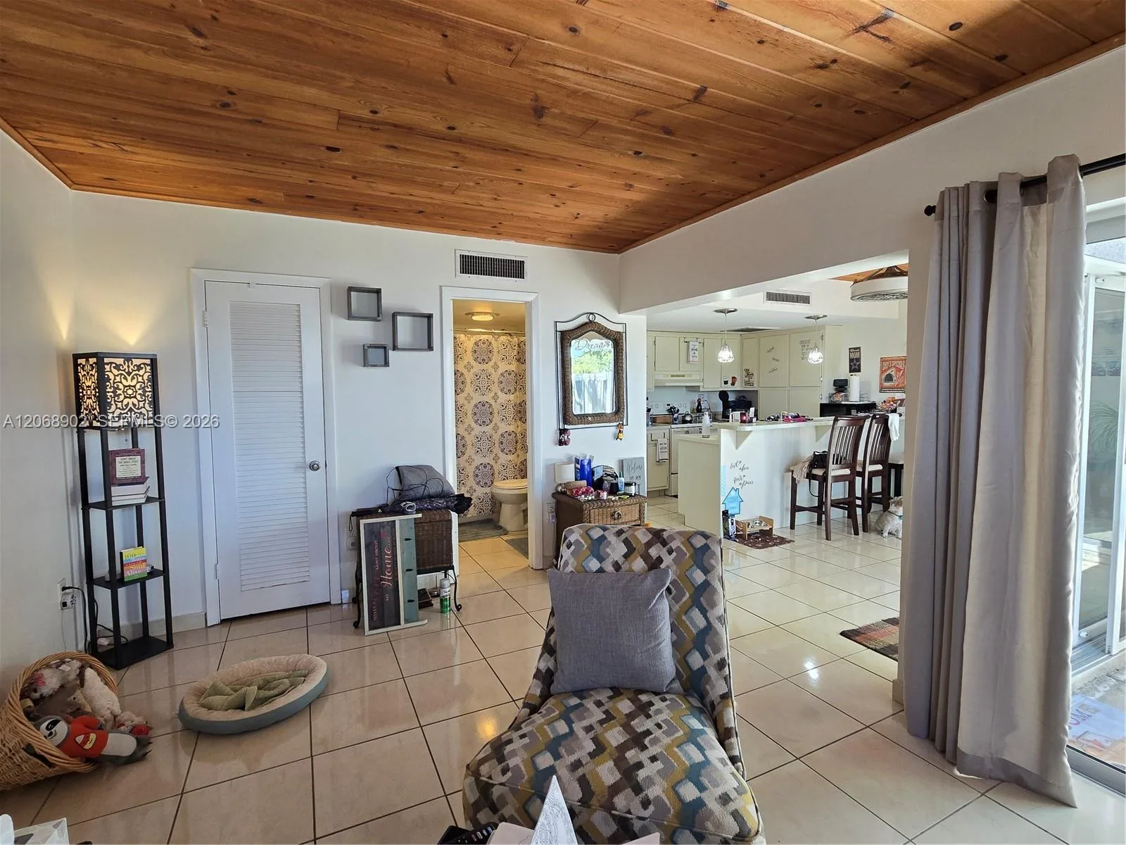 16330 Oak Walk, Miami Lakes, FL 33014 photo 10