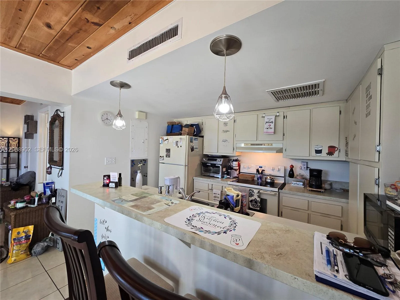 16330 Oak Walk, Miami Lakes, FL 33014 photo 9