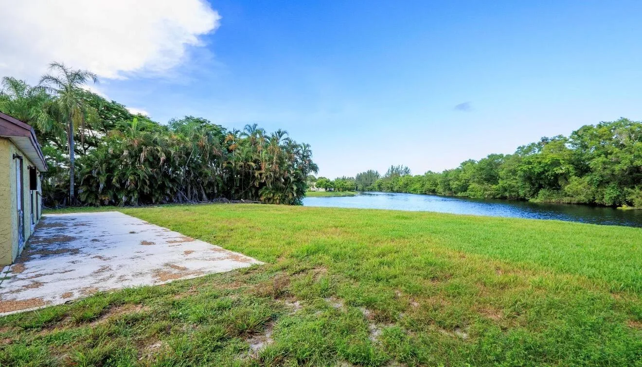 15801 W WIND Circle, Sunrise, FL 33326 photo 8