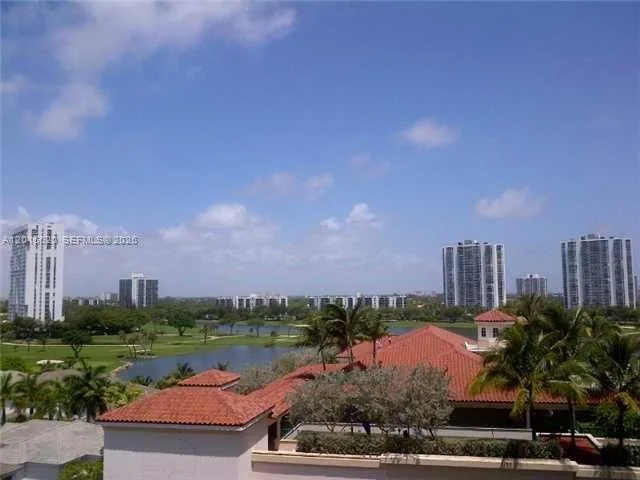 19900 E Country Club Dr # 804, Aventura, FL 33180