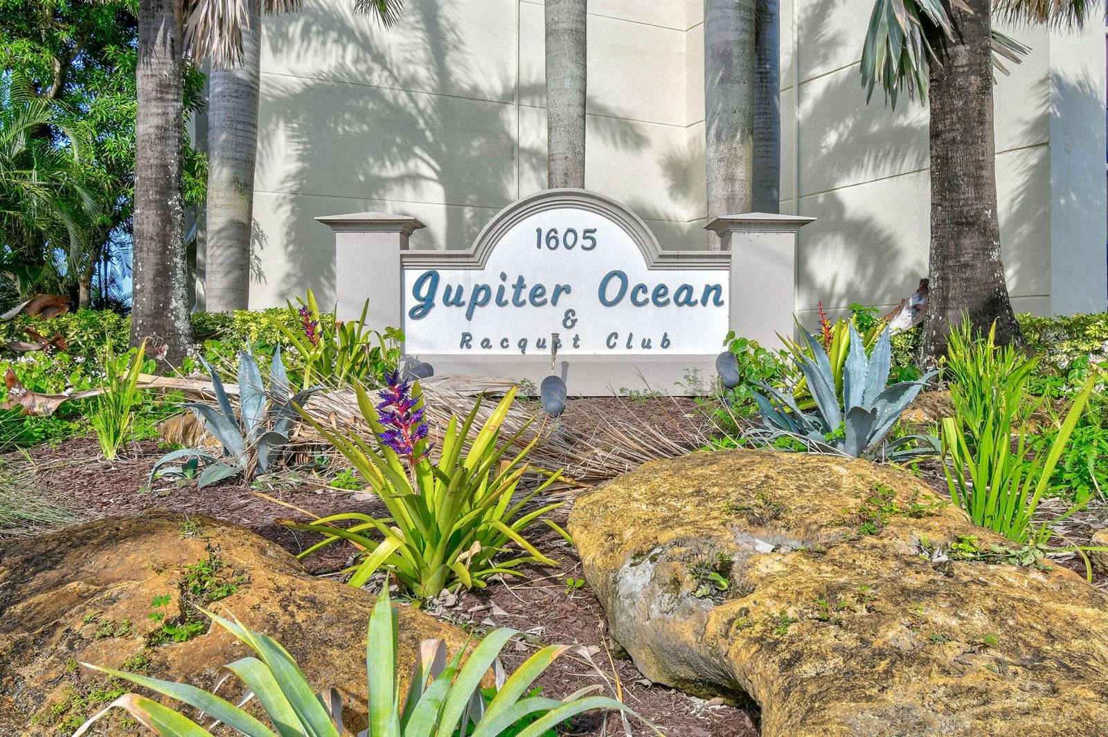 1605 S Us Highway 1 # 301v6, Jupiter, FL 33477