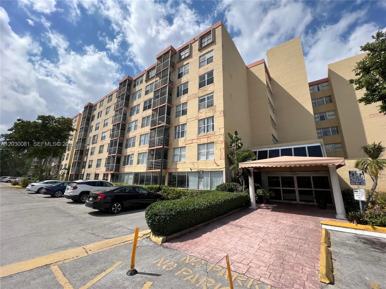 17890 W Dixie Hwy 502 Hwy # 502, North Miami Beach, FL 33160