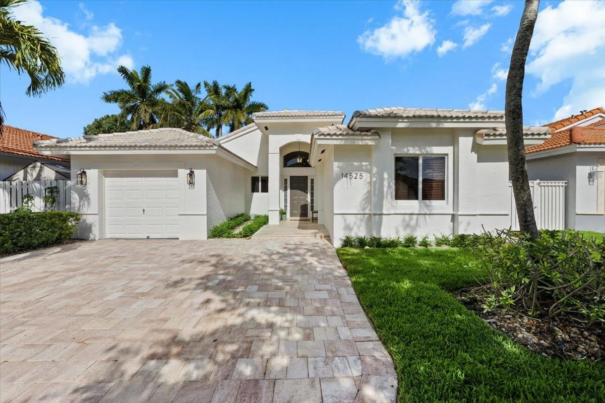 14525 NW 88th Avenue, Miami Lakes, FL 33018