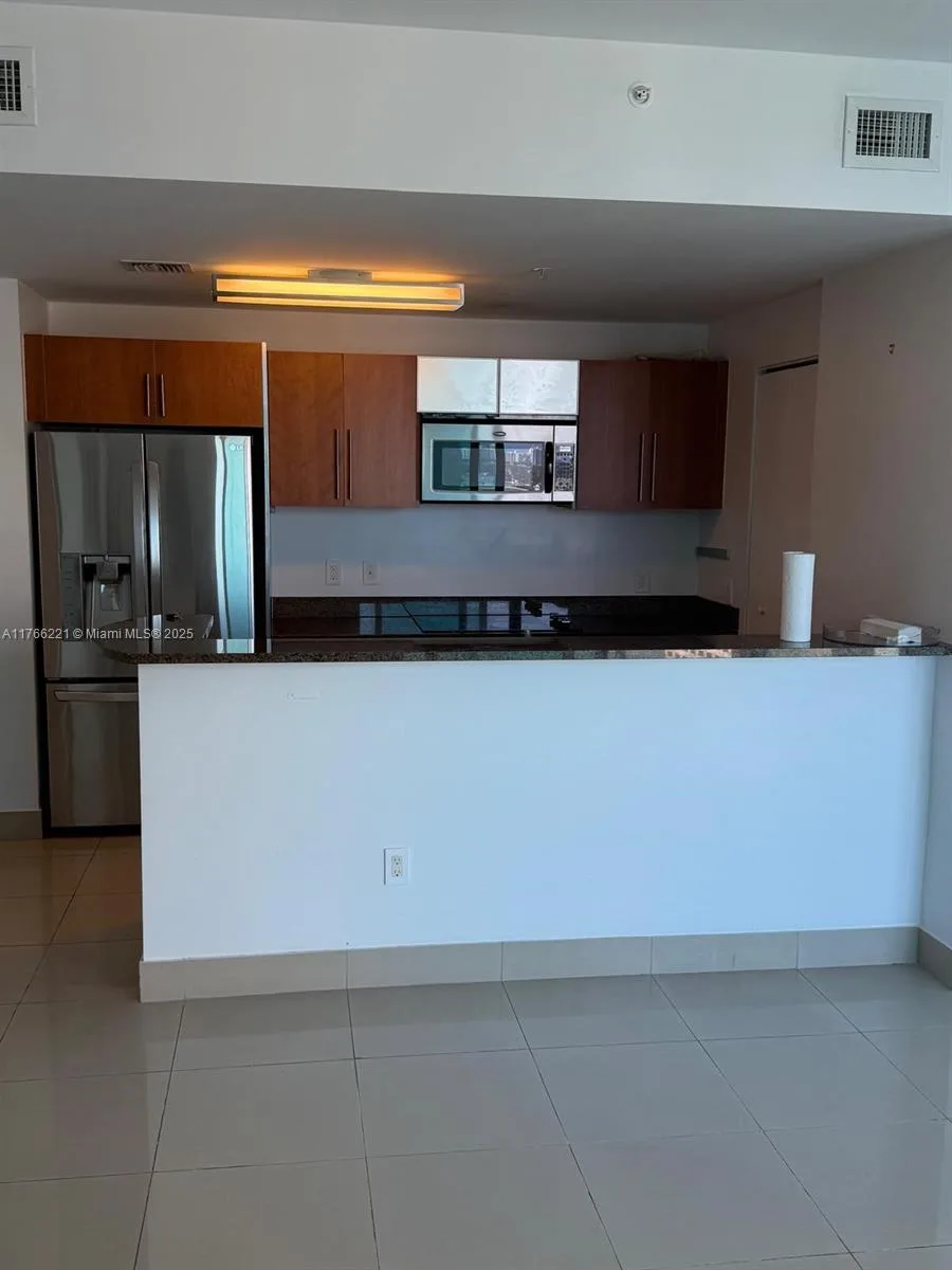 300 S Biscayne Blvd # 3716, Miami, FL 33131 photo 13