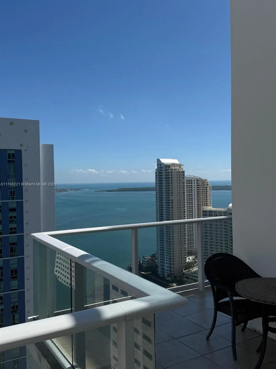 300 S Biscayne Blvd # 3716, Miami, FL 33131 photo 4
