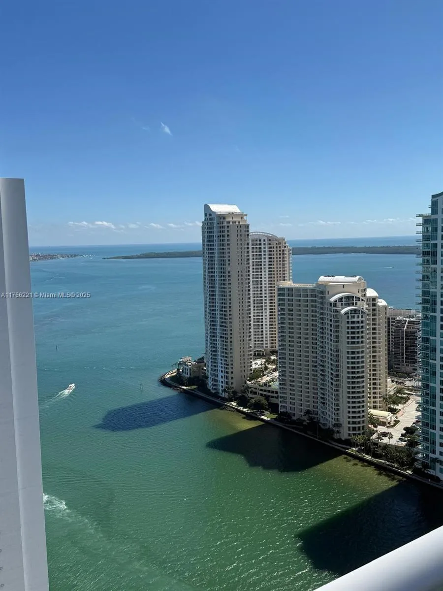 300 S Biscayne Blvd # 3716, Miami, FL 33131 photo 5