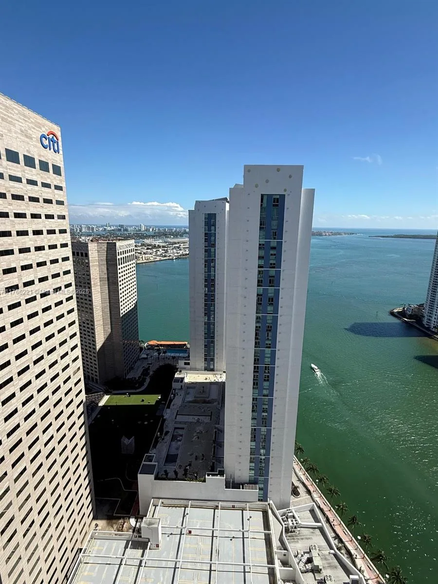 300 S Biscayne Blvd # 3716, Miami, FL 33131 photo 6