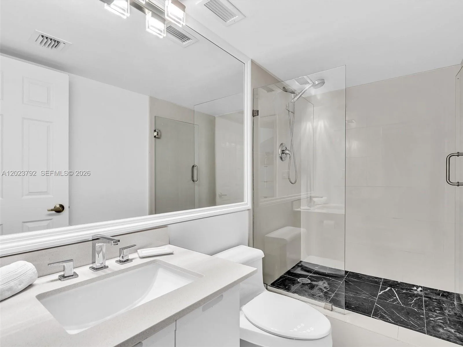 825 Brickell Bay Dr # 2048, Miami, FL 33131 photo 5