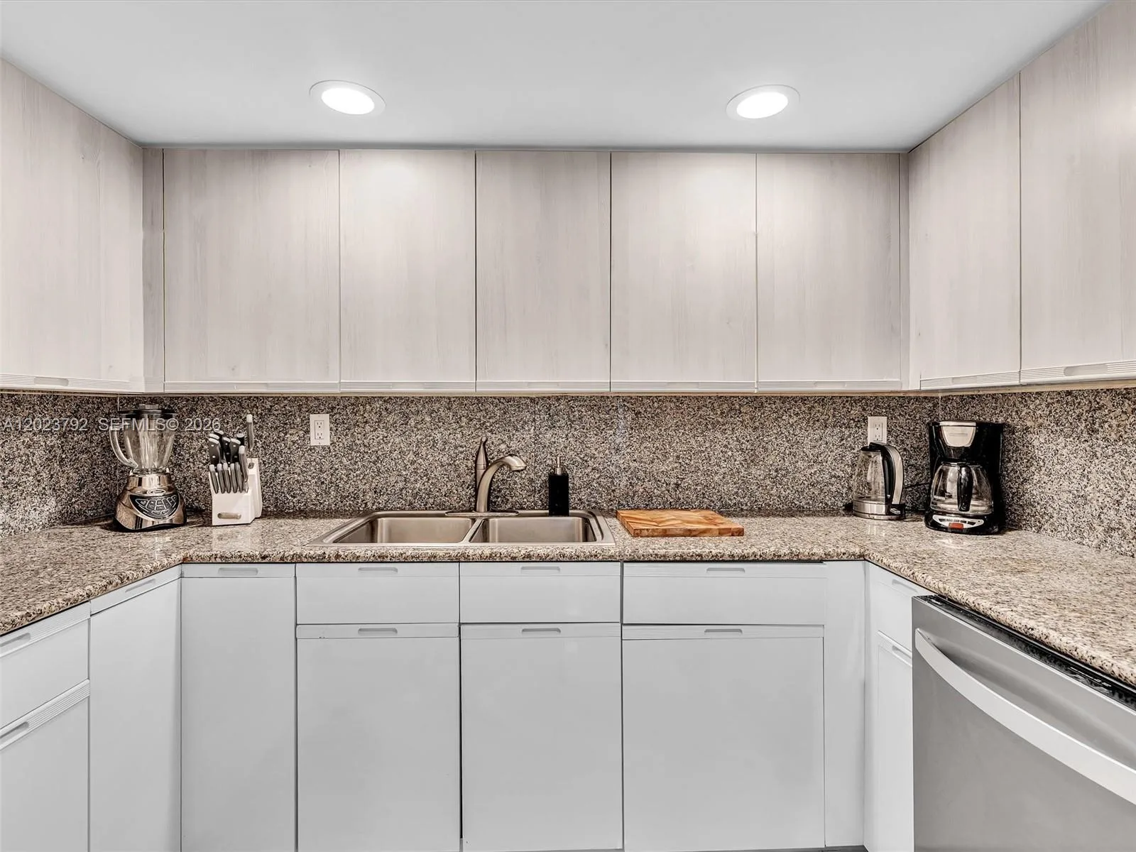 825 Brickell Bay Dr # 2048, Miami, FL 33131 photo 8