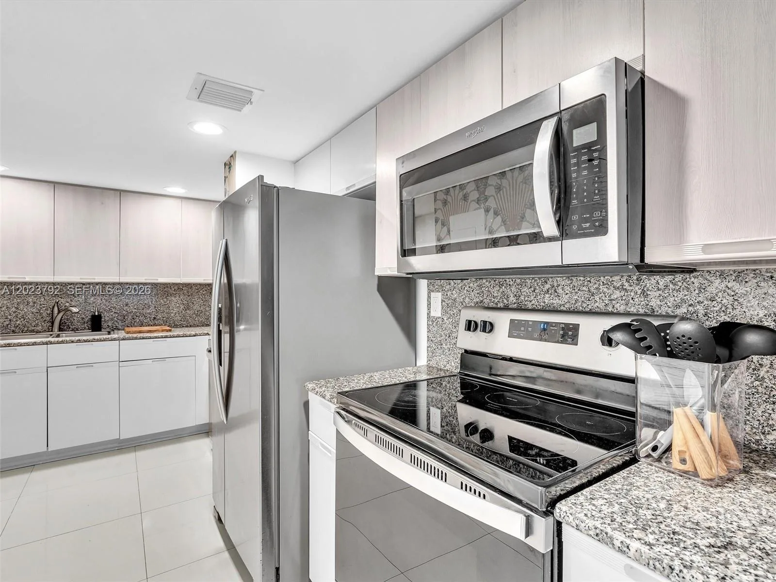 825 Brickell Bay Dr # 2048, Miami, FL 33131 photo 9