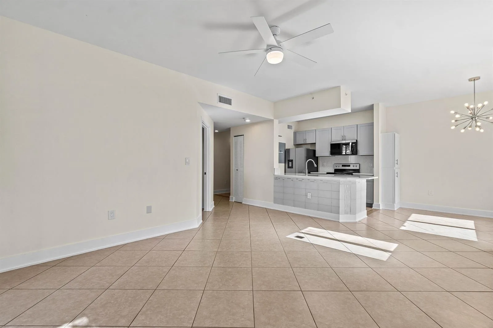 1000 Scotia Drive # 102, Hypoluxo, FL 33462 photo 3