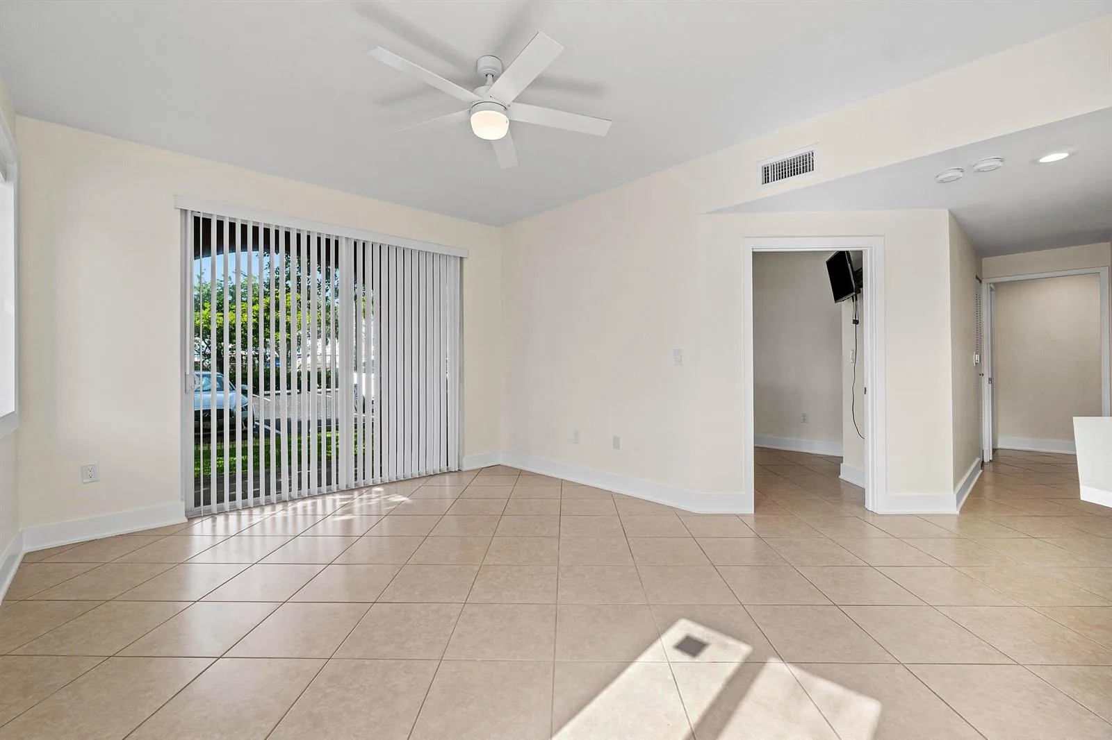 1000 Scotia Drive # 102, Hypoluxo, FL 33462 photo 4