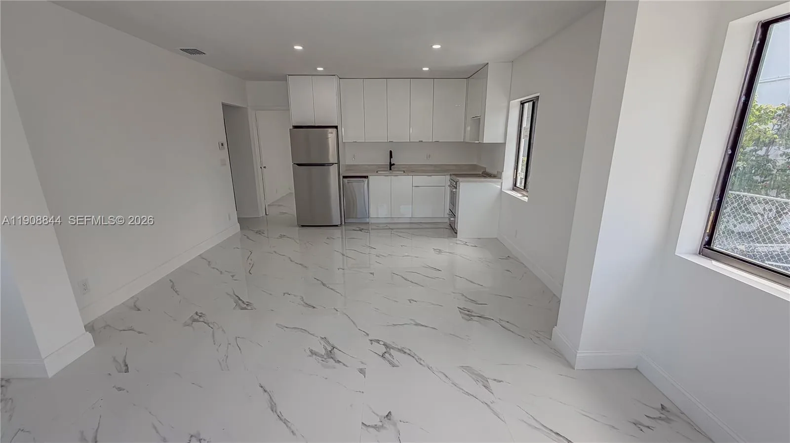 2462 Johnson St, Hollywood, FL 33020 photo 10
