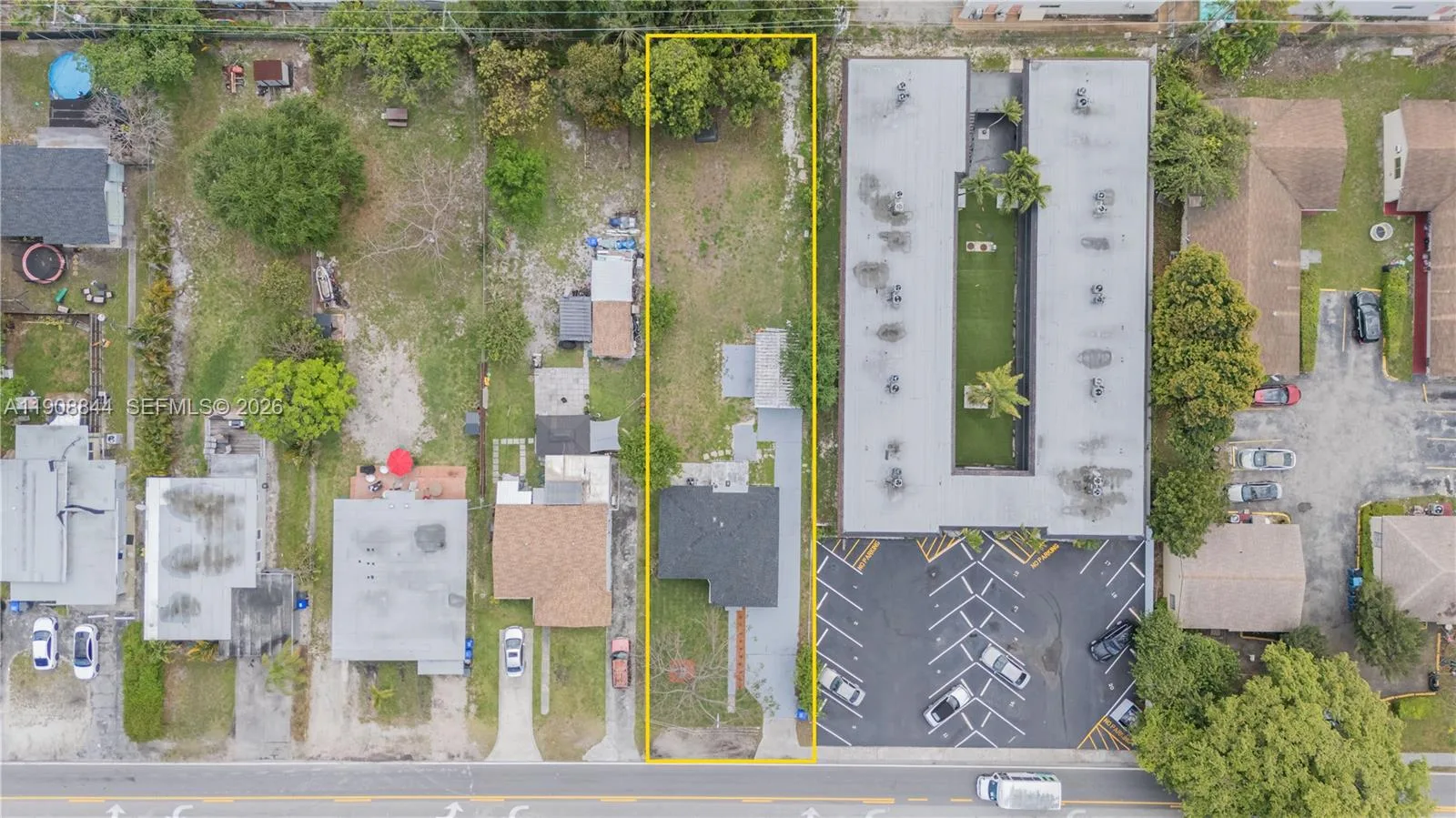 2462 Johnson St, Hollywood, FL 33020 photo 4