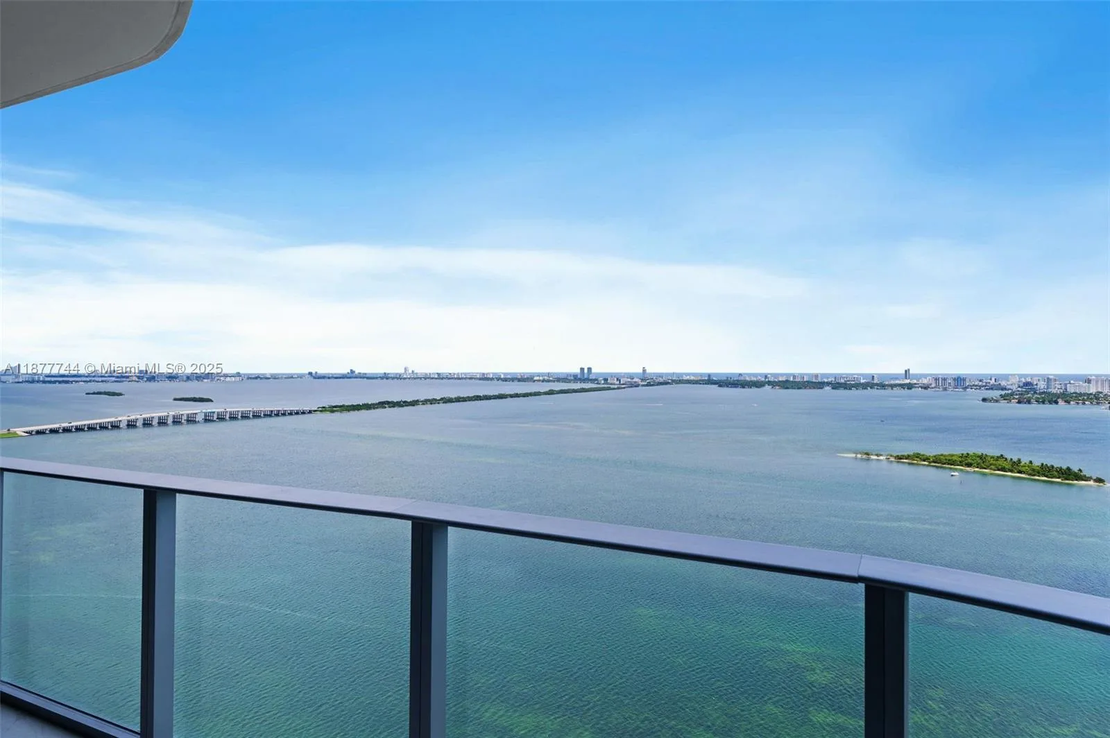 700 NE 24th St # 3404, Miami, FL 33137 photo 2