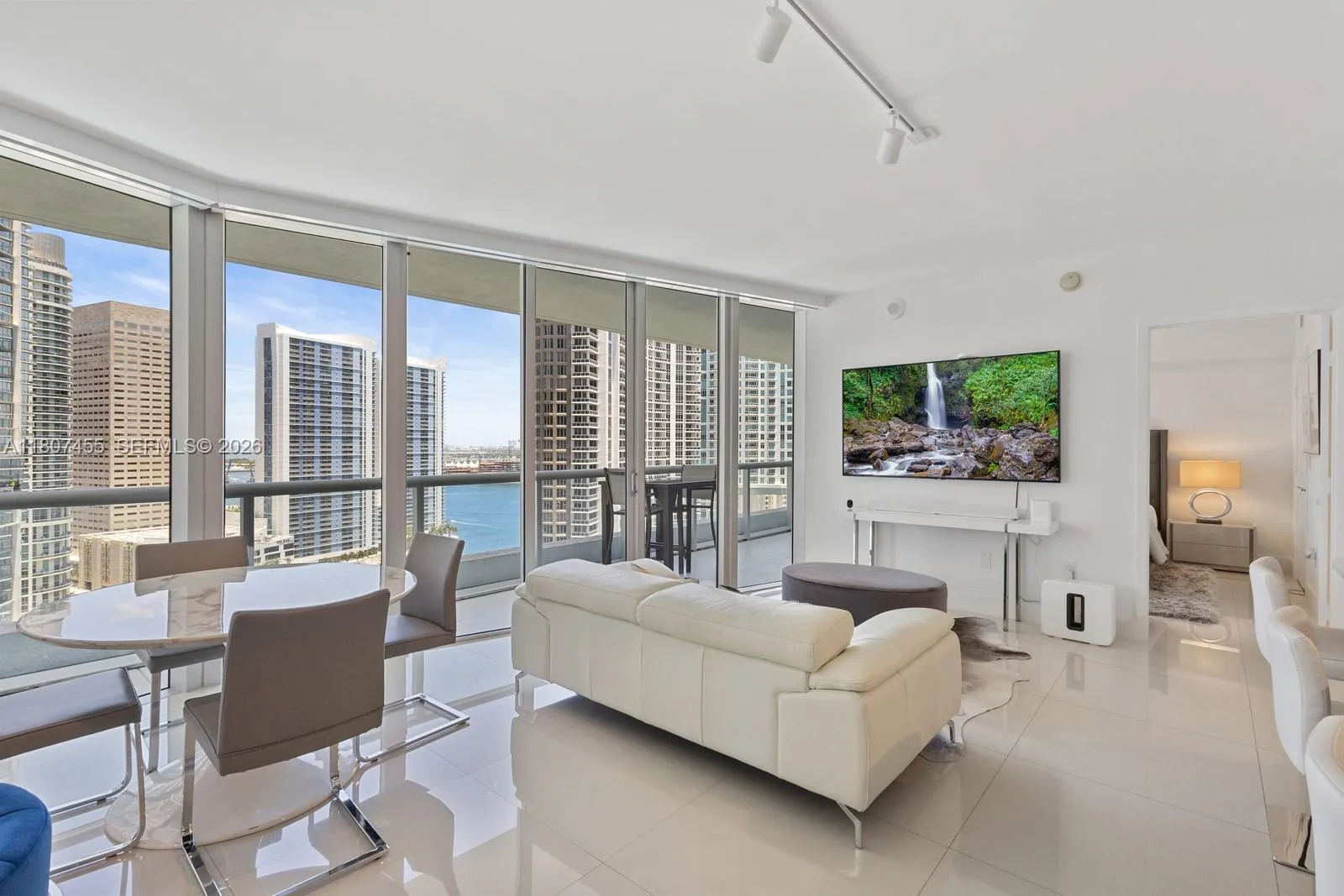 495 Brickell Ave # 2304, Miami, FL 33131 photo 4