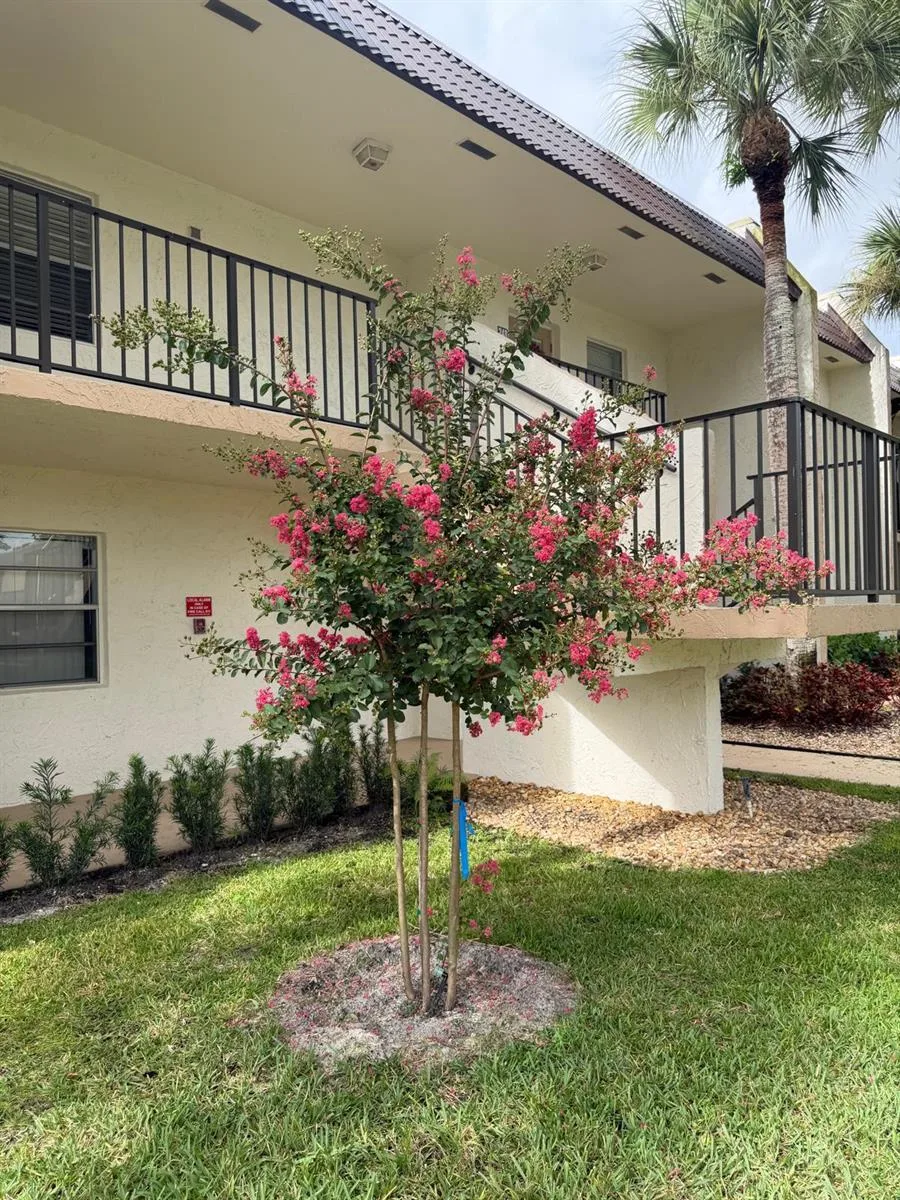 150 Lake Meryl Drive # 247, West Palm Beach, FL 33411 photo 2