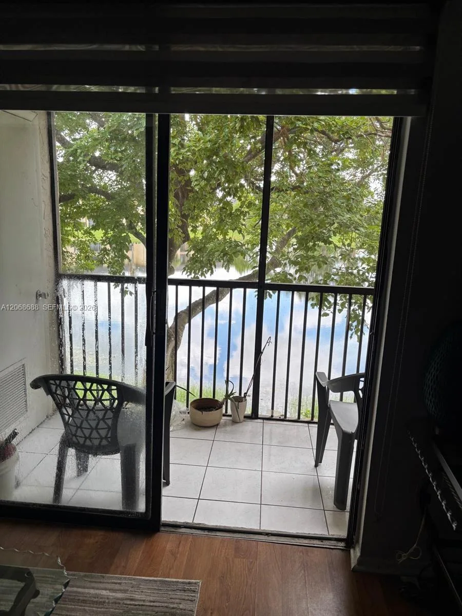 9218 NW 1 ST # 202, Pembroke Pines, FL 33024 photo 4