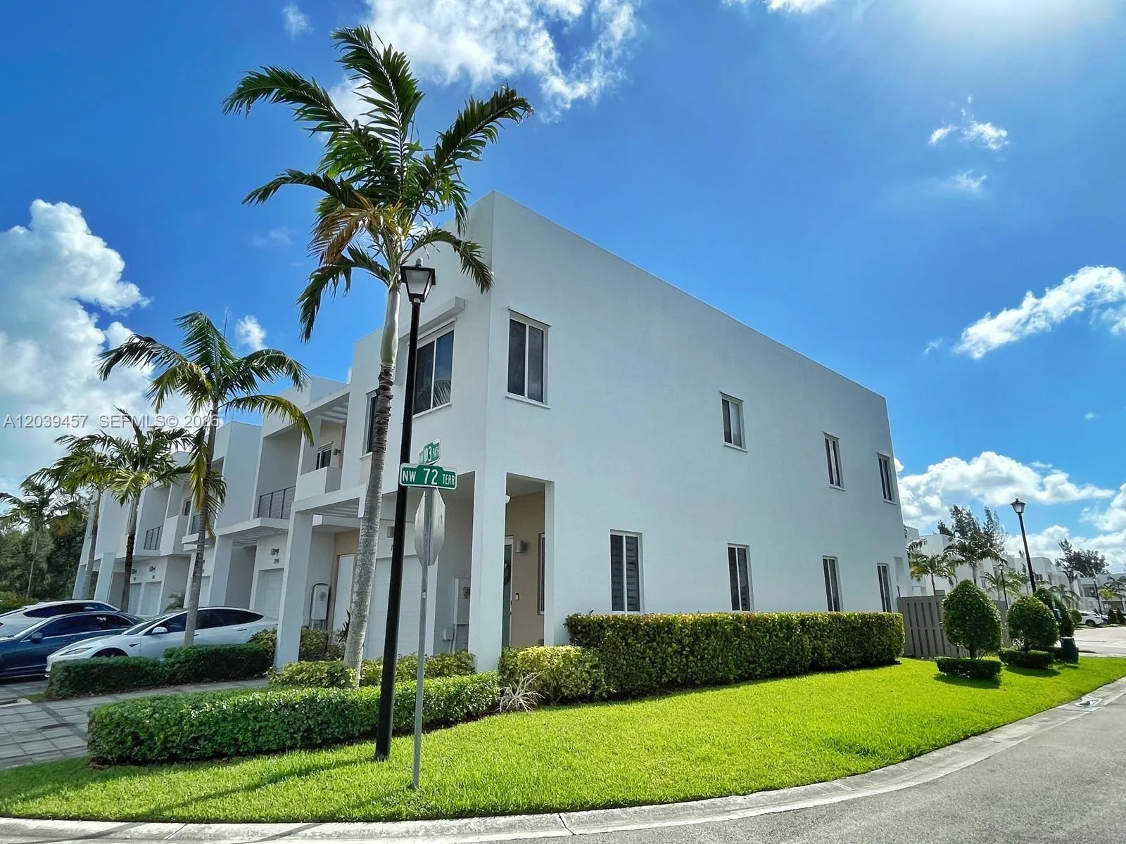 7243 NW 103rd Path, Doral, FL 33178