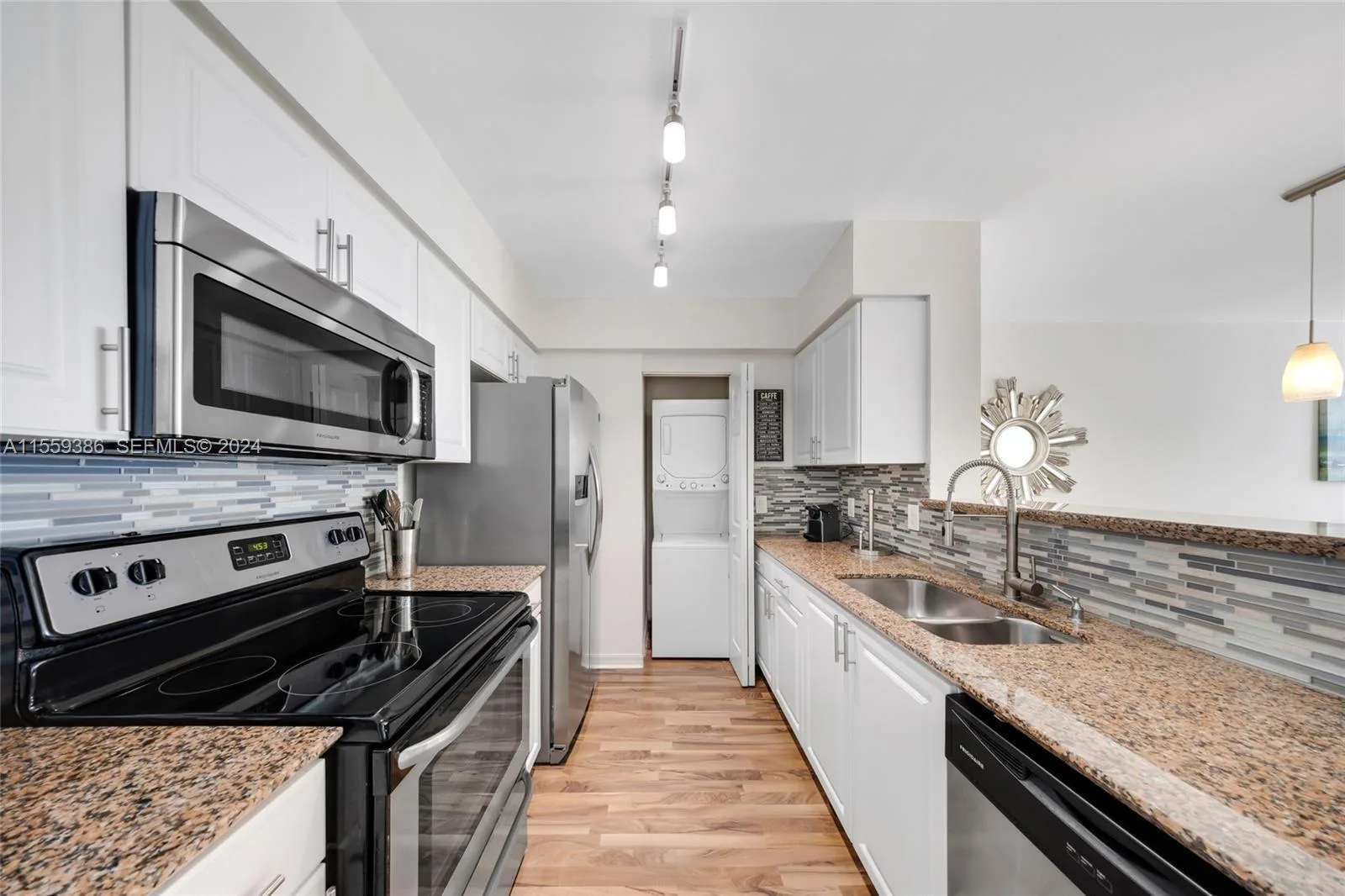 1155 Brickell Bay Drive # Apt 2207, Miami, FL 33131 photo 10