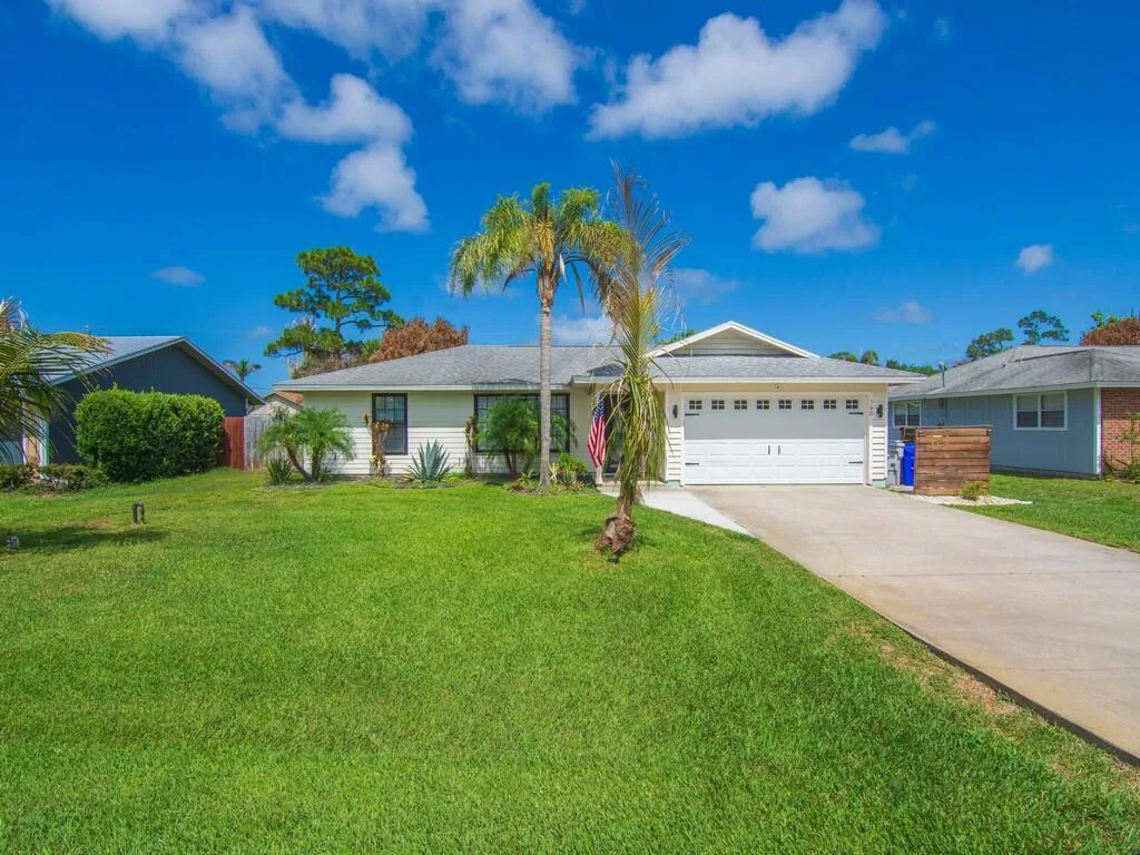160 9th Court, Vero Beach, FL 32962 photo 2