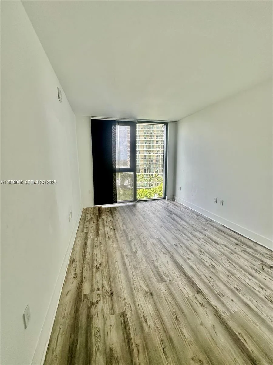 121 NE 34th St # 1416, Miami, FL 33137 photo 6
