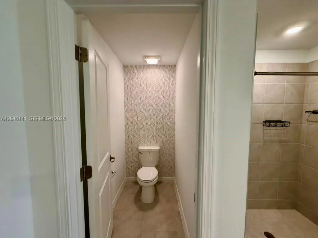 4104 NE 12TH CT, Cape Coral, FL 33909 photo 12