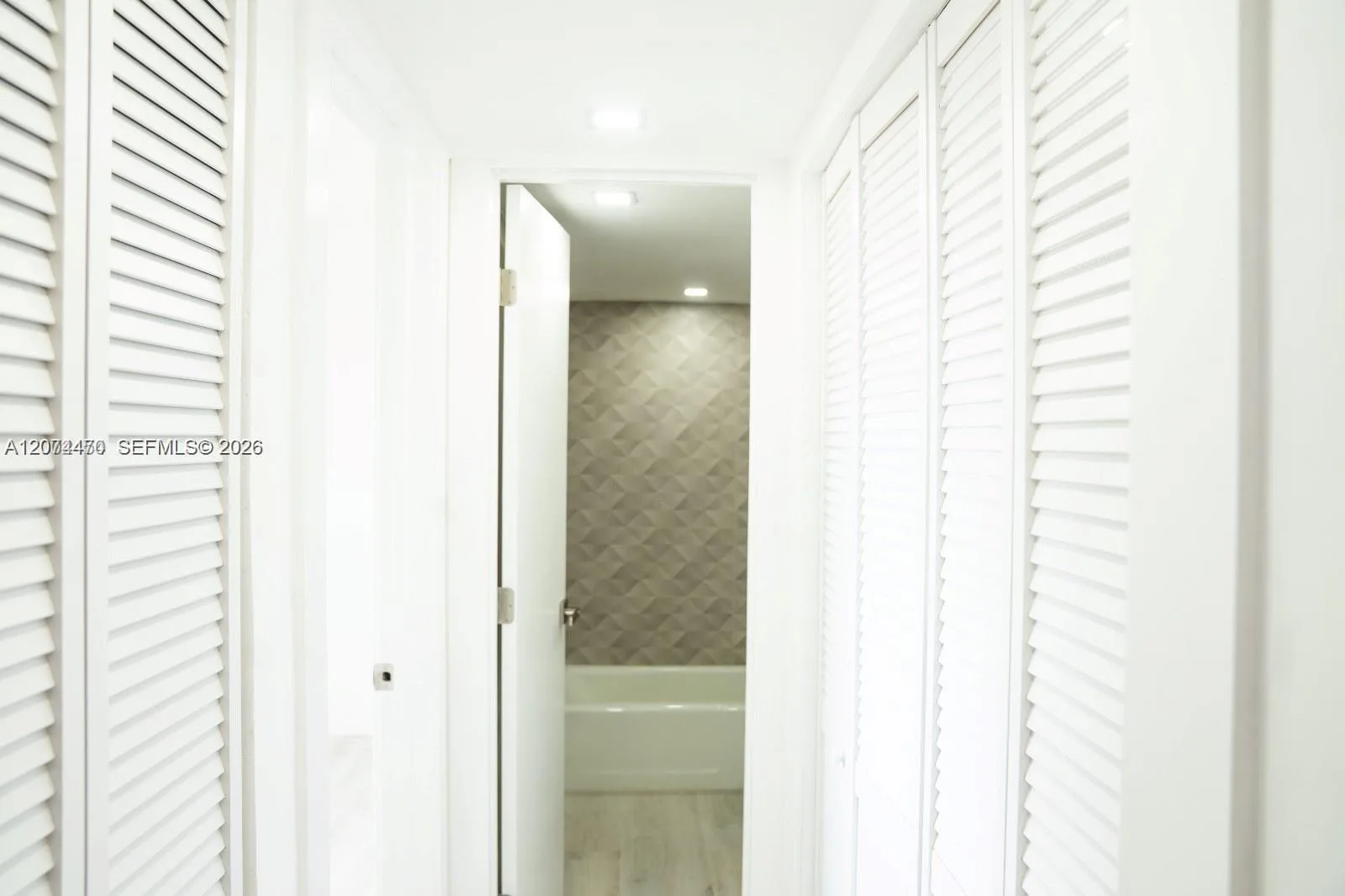 220 SW 9th Ave # 306, Hallandale Beach, FL 33009 photo 8