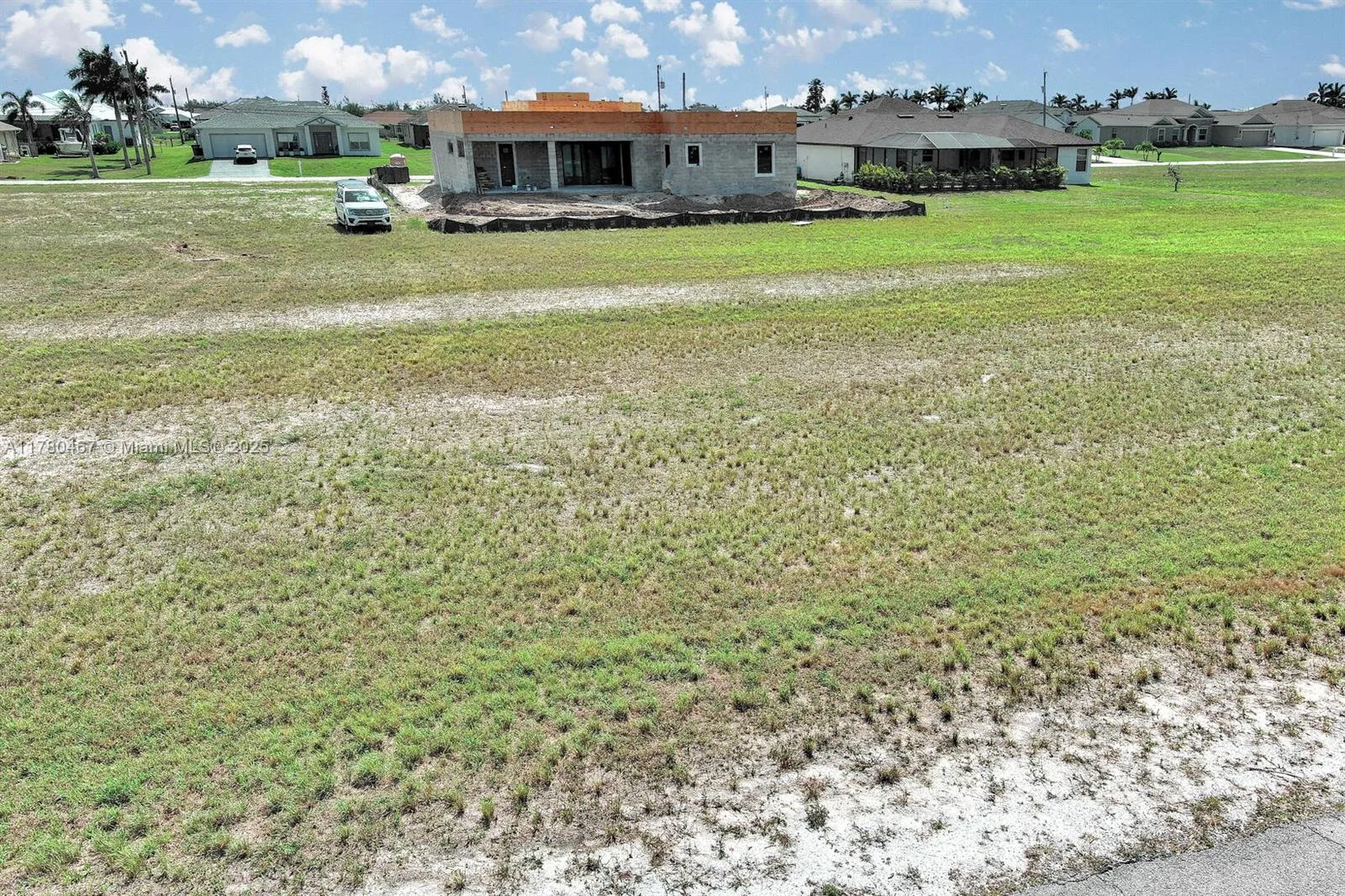 1037 NW 37TH PL, Cape Coral, FL 33993 photo 2