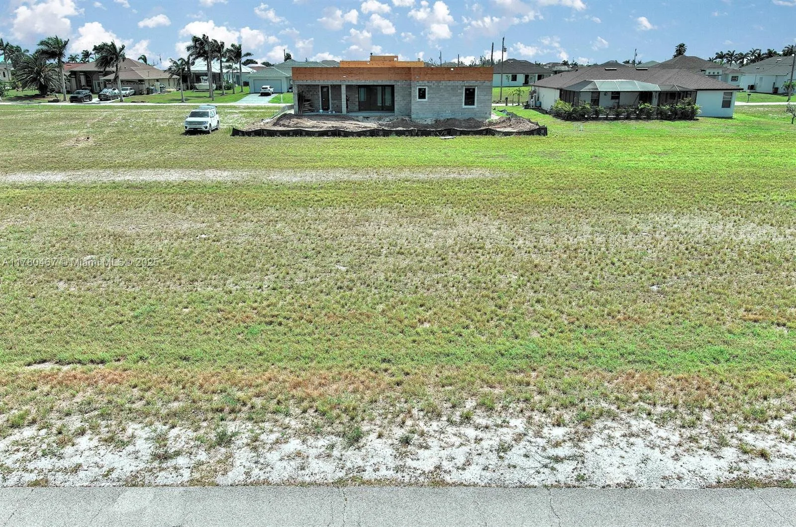 1037 NW 37TH PL, Cape Coral, FL 33993 photo 4
