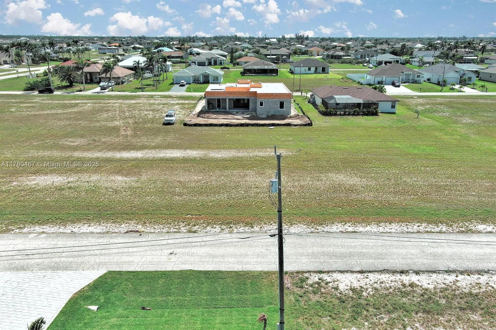 1037 NW 37TH PL, Cape Coral, FL 33993 photo 7