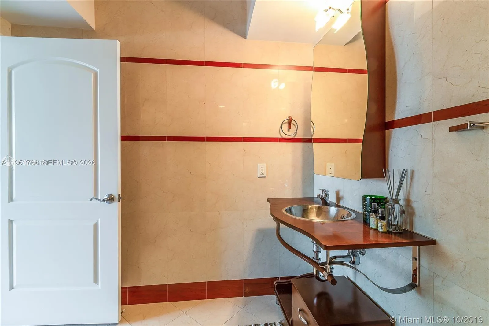 110 Washington Ave # 1710, Miami Beach, FL 33139 photo 5