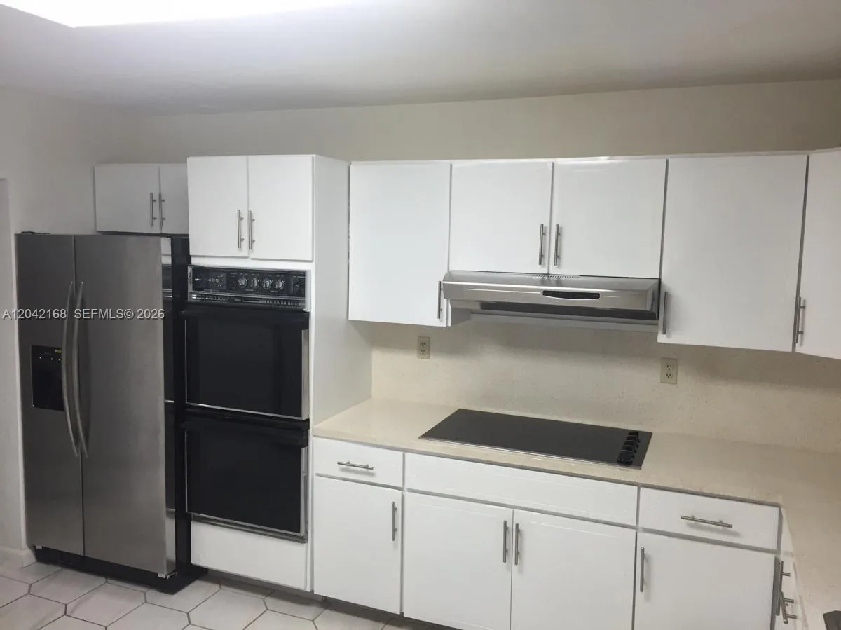 1617 NE 177th St, North Miami Beach, FL 33162 photo 5