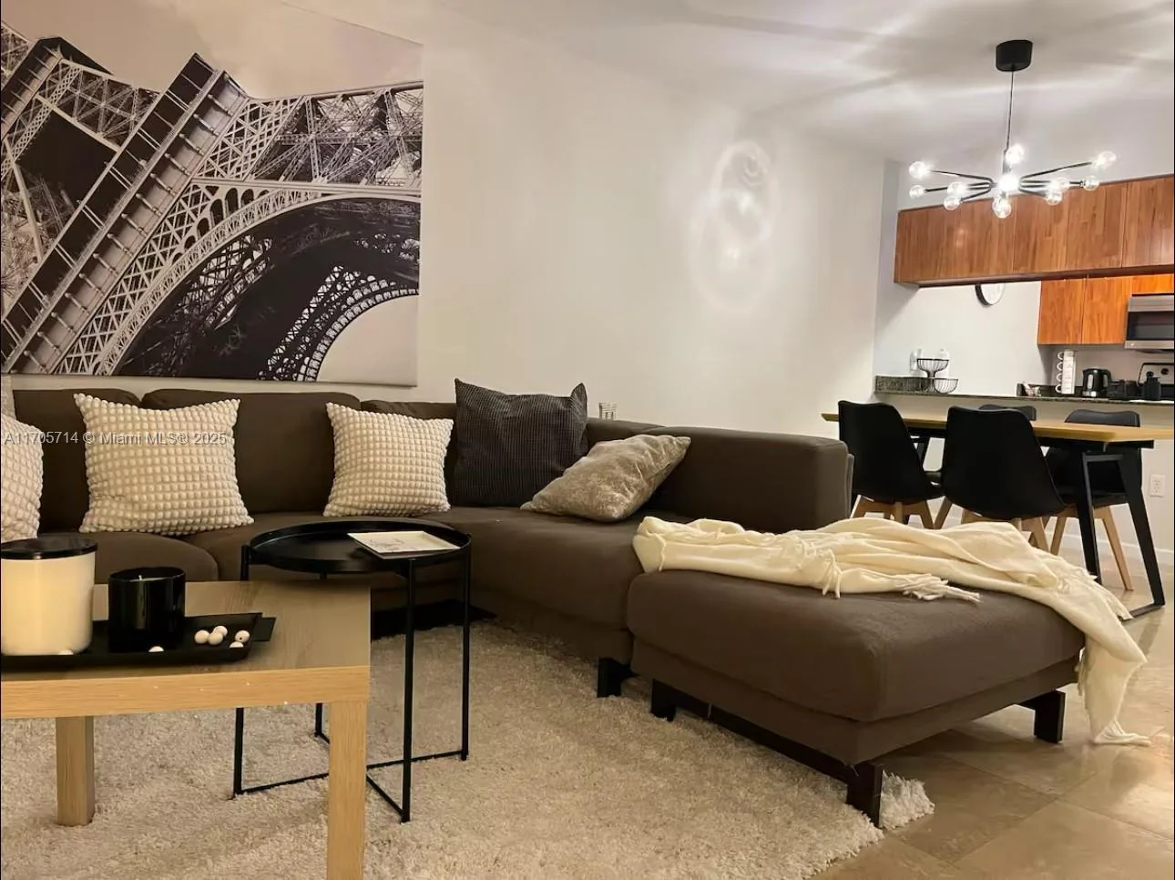 1200 Brickell Bay Dr # 3220, Miami, FL 33131