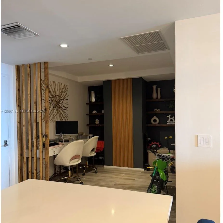 801 S Miami Ave # 2410, Miami, FL 33130 photo 3