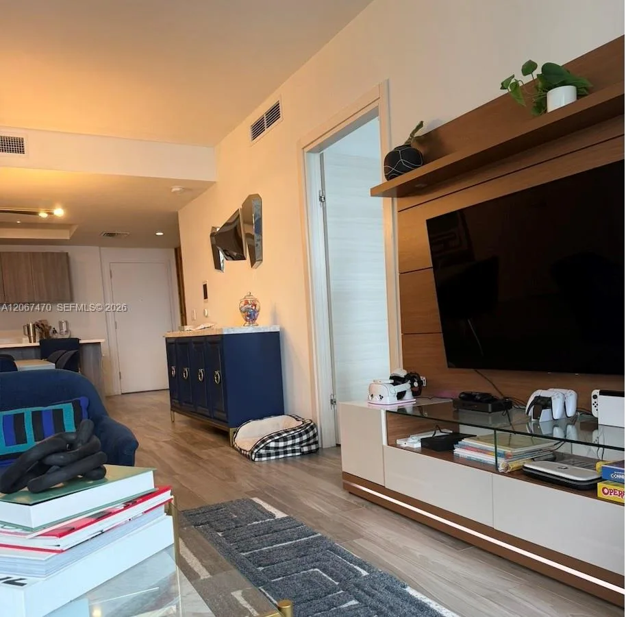 801 S Miami Ave # 2410, Miami, FL 33130 photo 6