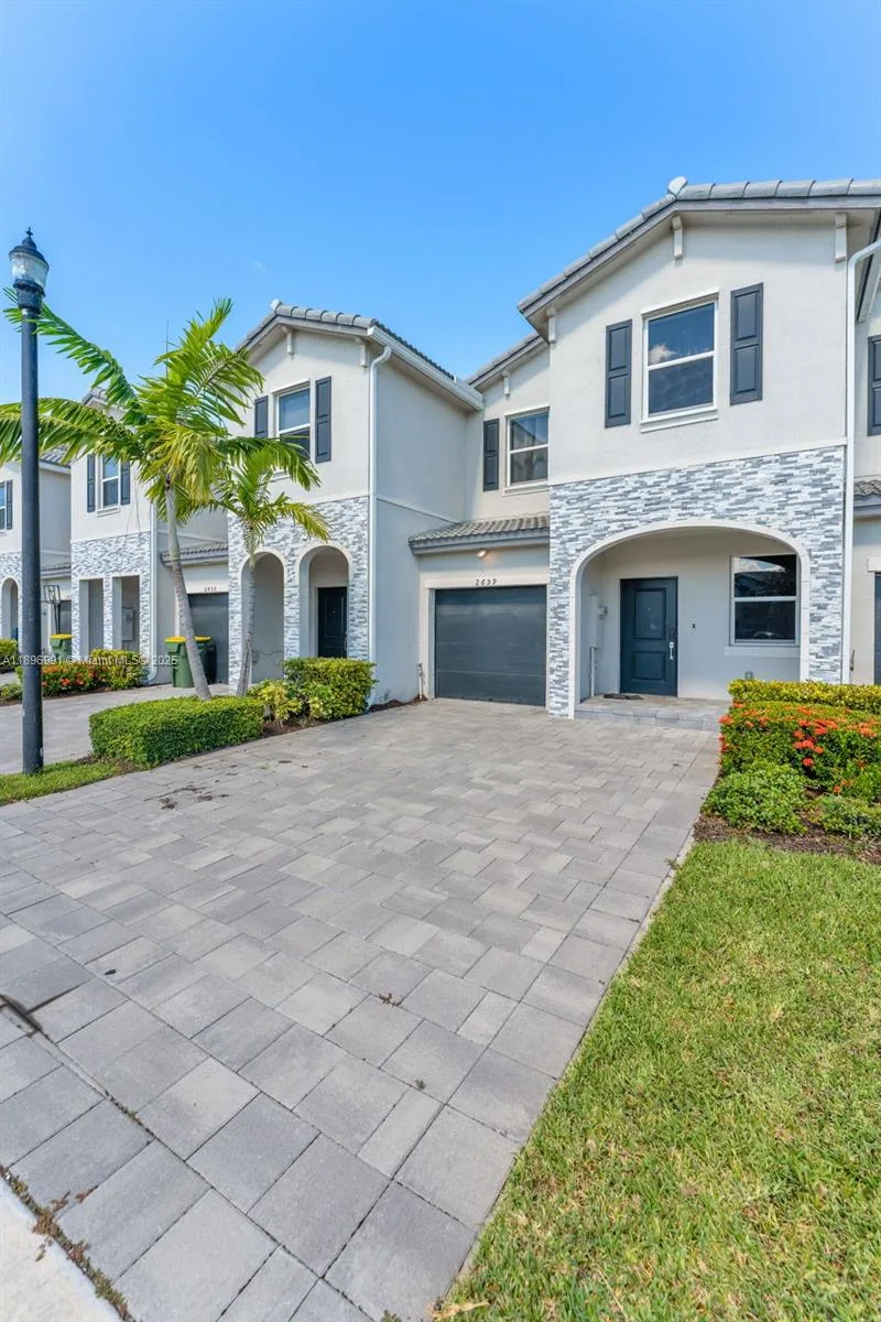 2659 SE 11th St, Homestead, FL 33035 photo 3