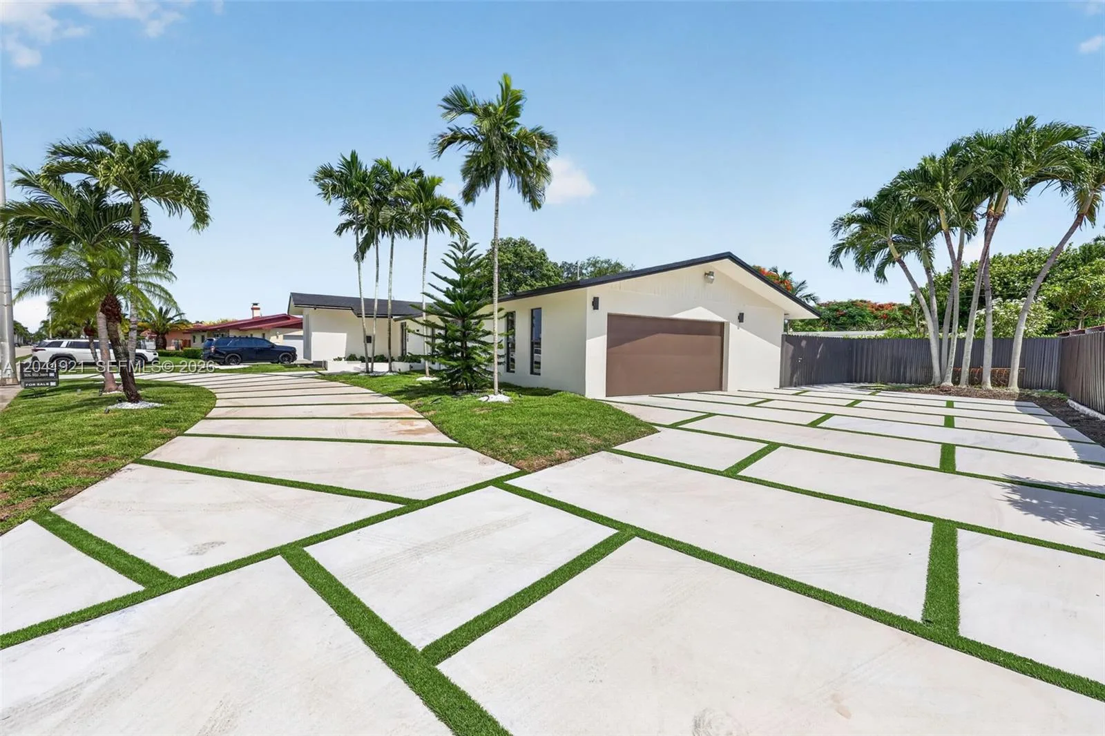 8430 SW 88th St, Miami, FL 33156