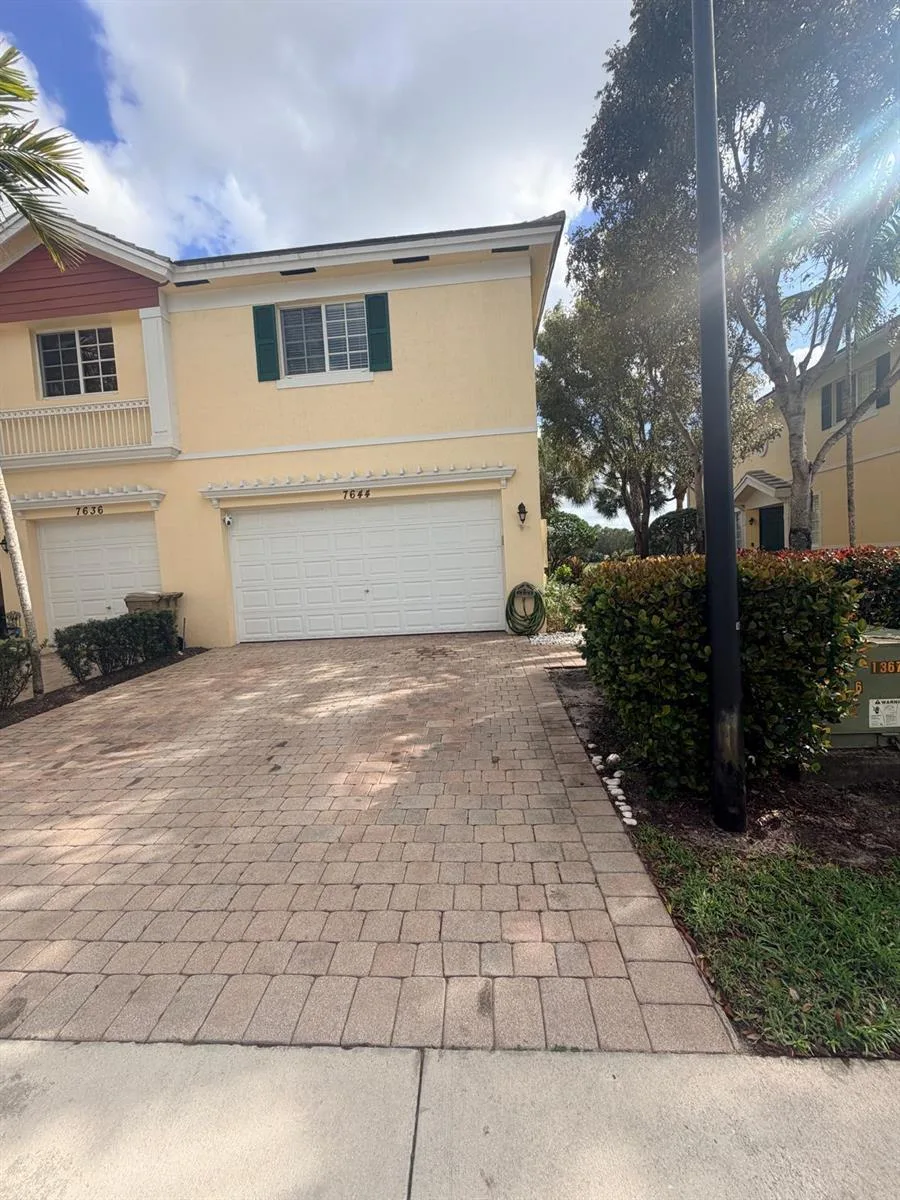 7644 Foxcroft Lane # 7644, Davie, FL 33328