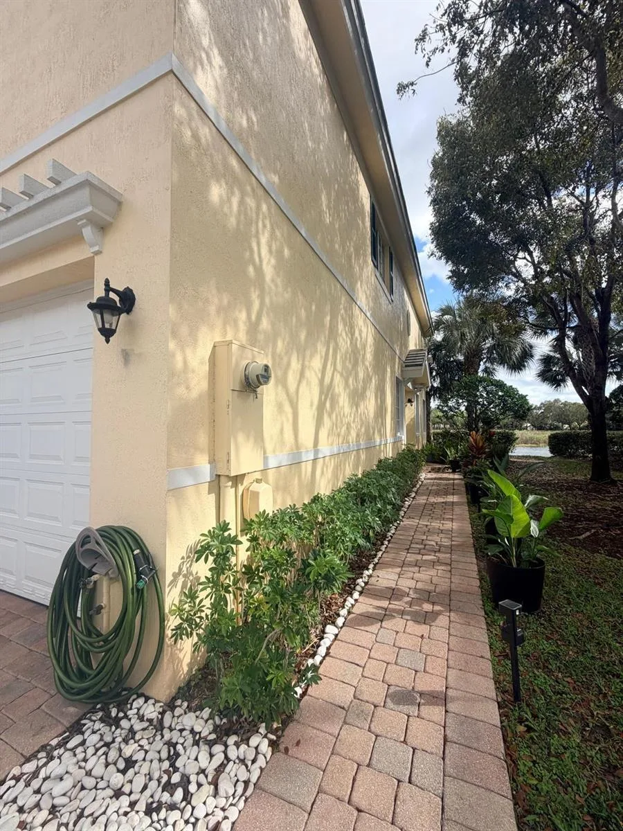 7644 Foxcroft Lane # 7644, Davie, FL 33328 photo 2