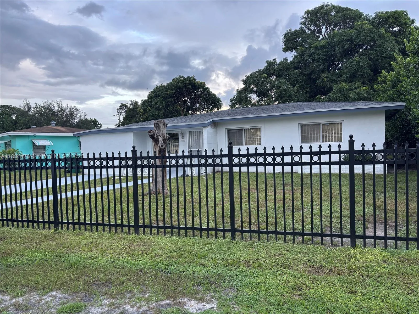 13041 NW 17th Ct, Miami, FL 33167 photo 3
