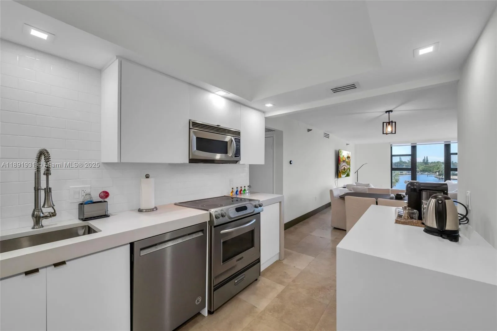 20515 E Country Club Dr # 343, Aventura, FL 33180 photo 12