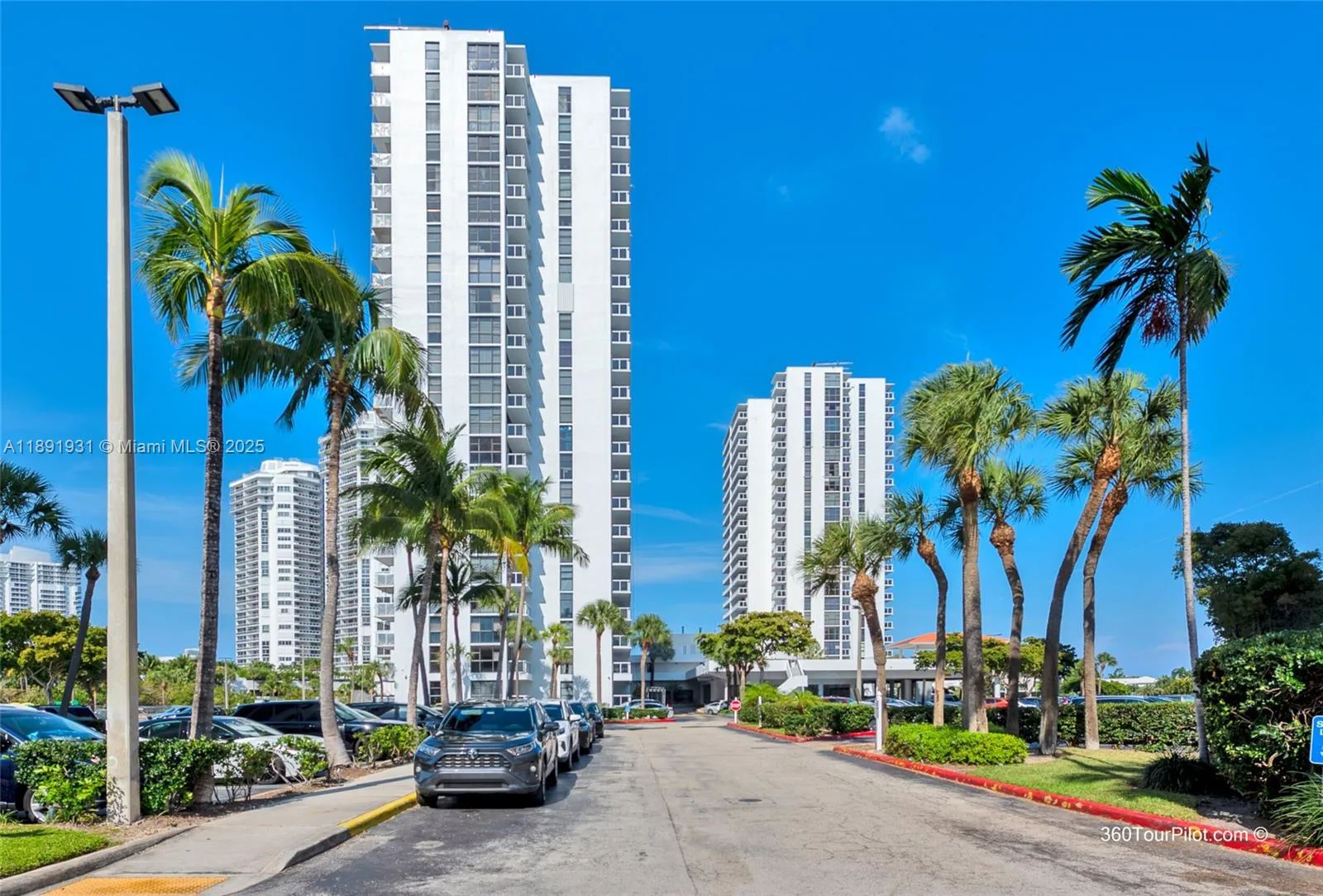 20515 E Country Club Dr # 343, Aventura, FL 33180 photo 2